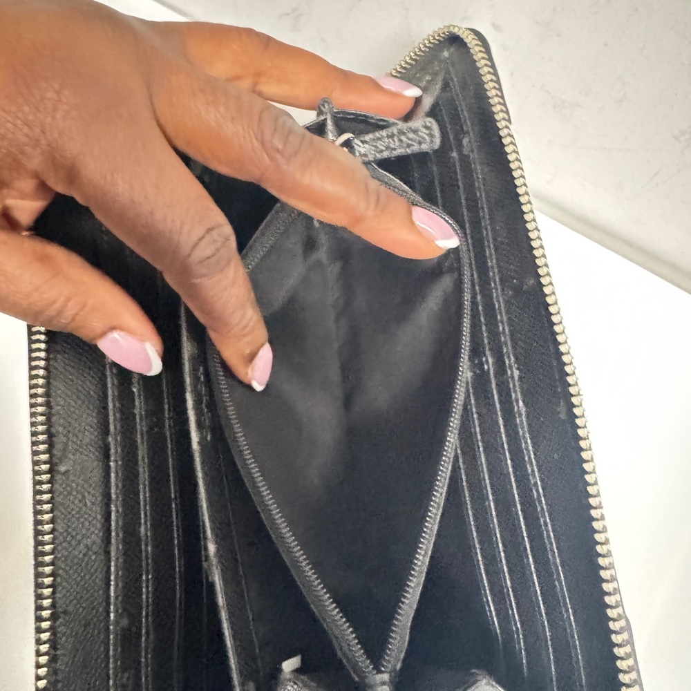 Coach Black Leather Men's Zipper Wallet - Picture 7 of 7